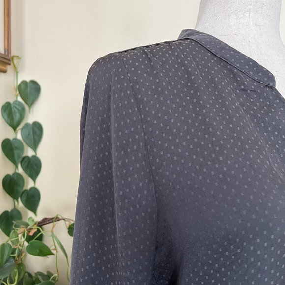 H&M Charcoal Gray Polka Dot Button Down Top Blouse sz 4 - Picture 4 of 5